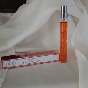 Lancome La Vie Est Belle Perfume - Vibrant Orange